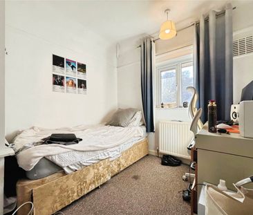 Spring Rise, Egham, Surrey, TW20 9PW - Photo 3