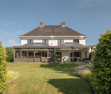 Karaktervolle villa met zwembad op een perceel van 2.585m² - Photo 6