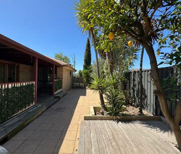 "Perfect Family Living - Close to Schools, Shops & Parks" - Photo 5