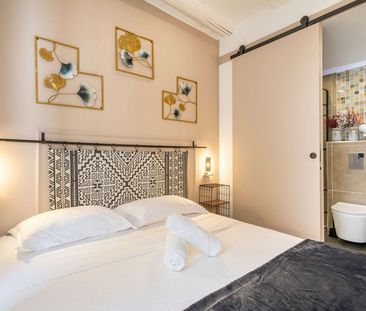 Place Francis Chirat - Photo 4