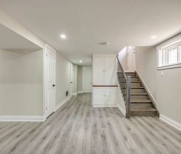 For Lease - 577 Trudale Court, Oakville, Ontario - Photo 3