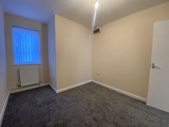 1 Bedroom Flat - Photo 1