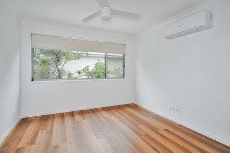 Spacious Modern Living in the Heart of Parkinson - Photo 5