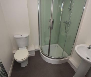 1 bedroom in a house share to rent - Photo 6