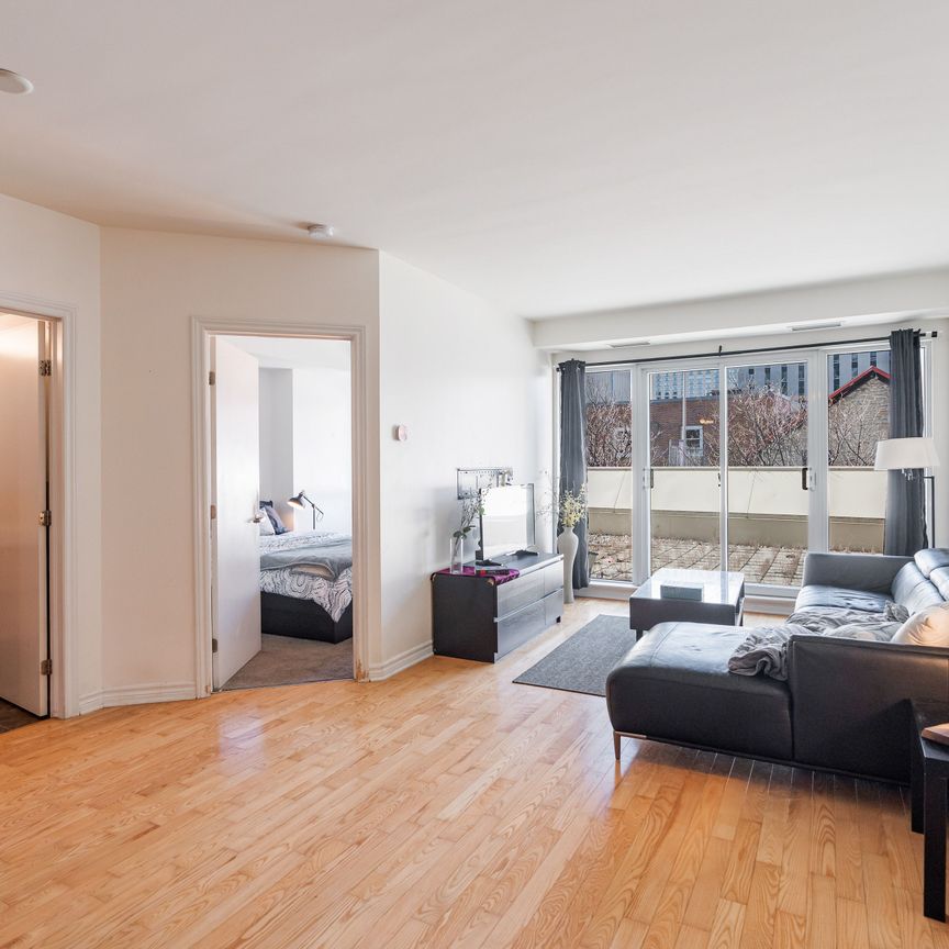 For Lease - 200 Rideau Street Unit# 206, Lower Town - Sandy Hill, Ontario - Photo 1