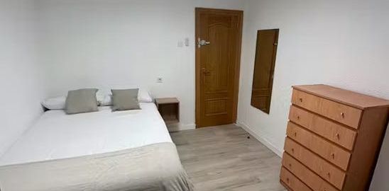 Carrer Margarita Salas, Quart de Poblet, Valencian Community 46930 - Photo 2