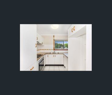 Affordable Two Bedroom Unit Near Pallarenda Beach - Photo 5