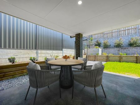 Brand New Duplex Style Family Home - Photo 3