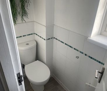 Holcroft Road, SO19 - Photo 4