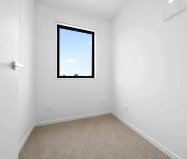 Modern Corner Townhouse in the Heart of Howick - Photo 5