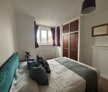 5 bed end of terrace house to rent in Monks Road, Mount Pleasant - Photo 6