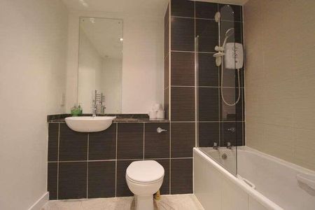 Lexington Court, Broadway, Salford, M50 - Photo 4