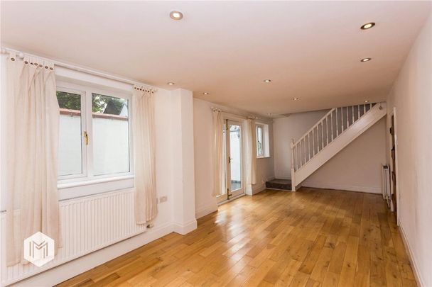 3 bedroom end of terrace house to rent - Photo 1
