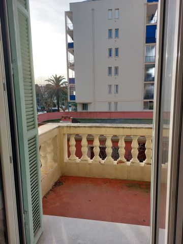 Location Appartement 4 pièces 66m² MENTON 06500 - Photo 2