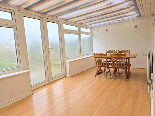 2 bedroom semi-detached bungalow to rent - Photo 1