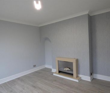 3 bedroom end of terrace house to rent - Photo 6