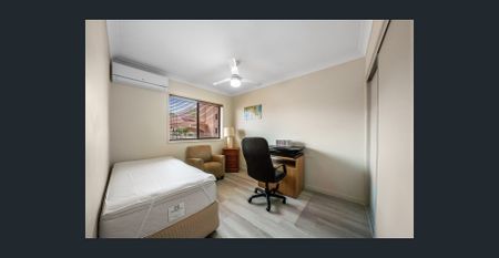 Select Townhouse with Unique Features - Photo 5