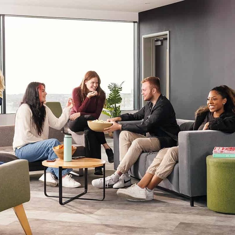 Large Highest Double Ensuite - Photo 1