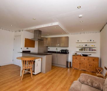 2 bedroom flat to rent - Photo 5