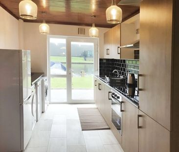 The Island, Wraysbury, Staines-upon-Thames, Berkshire, TW19 5AS - Photo 1