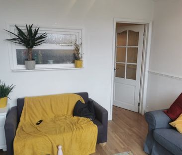 3 Bed Maisonette, Granard House, E9 - Photo 3