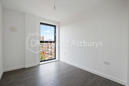 3 bedroom flat to rent - Photo 5