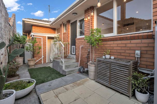 2/241 Gilbert Road, Preston VIC 3072 - Photo 1