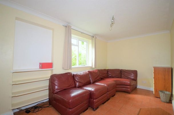 5 bedroom detached house to rent - Photo 1