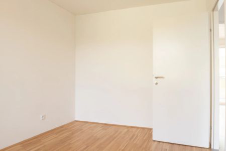 Hofseitige 2-Zimmer-Wohnung mit Balkon in Ottakring! Nähe Wilhelminenberg - Photo 3