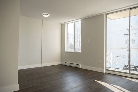 The Martinique - Photo 2