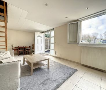 🌞 Loft lumineux en duplex – 66 m² au sol – Calme absolu – 52 rue Ju... - Photo 2