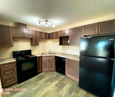 NEWLY RENOVATED 2 BED 2 BATH 3RD FLOOR APARTMENT W/AN UNDERGROUND P... - Photo 5