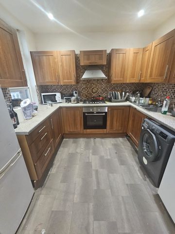 6 Bed - 116A Brudenell Road, Headingley, LEEDS - LS6 1lLS - Student - Photo 2