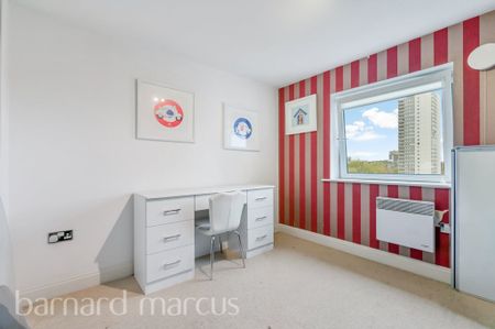 Holland Gardens - Photo 2