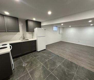 For Lease - 965 Ronlea Avenue Unit# Basement, Oshawa, Ontario - Photo 2