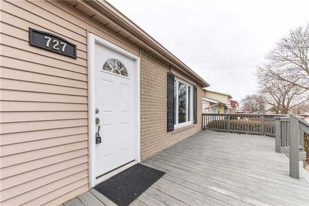 For Lease - 727 Hewson Drive, Pickering, Ontario - Photo 4