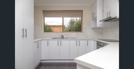 Peaceful and Private Villa Unit - Photo 3