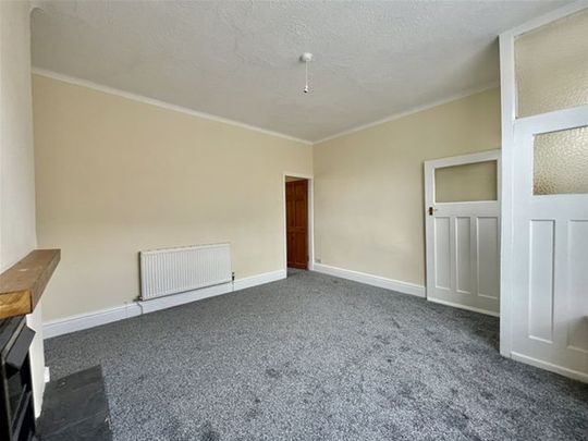 Cambridge Road, Lostock, Bolton - Photo 1
