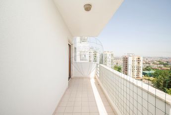 Apartamento T4 em Lisboa