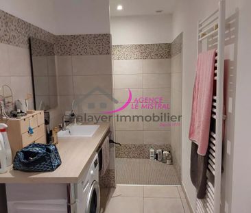 Location Appartement 3 pièces 64m² PERNES LES FONTAINES 84210 - Photo 3