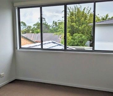 Modern Four Bedroom Townhouse at Merrimac - Photo 3