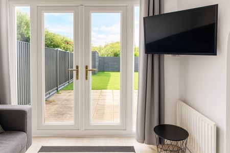 4 Bed End Terrace, John Rous Avenue, CV4 - Photo 3