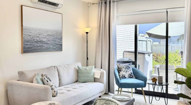 Relaxed Living - Photo 1