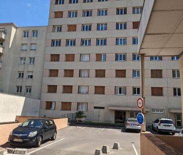Location Appartement 2 pièces 41m² VILLEURBANNE 69100 - Photo 2