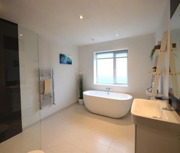 4 Bedroom Detached To Let - Photo 4