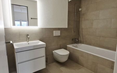 Modern 2.5-room apartment for rent in Zurich-Schwamendingen! - Foto 4