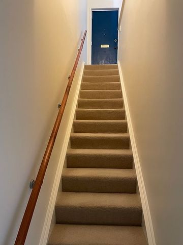 Sunny aspect with harbour view. - Photo 3