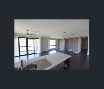 QUALITY FAMILY HOME SITUATED IN LOVELY ESTATE IN BUCASIA - Photo 1