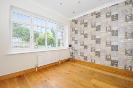 4 bedroom detached house to rent - Photo 5