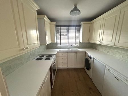 1 bedroom flat to rent - Photo 3